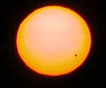 venus_trans-cp-th.jpg (45987 bytes)